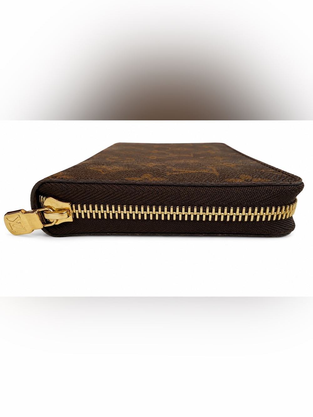 Louis Vuitton Monogram Zippy Organizer Wallet - Picture 4 of 16
